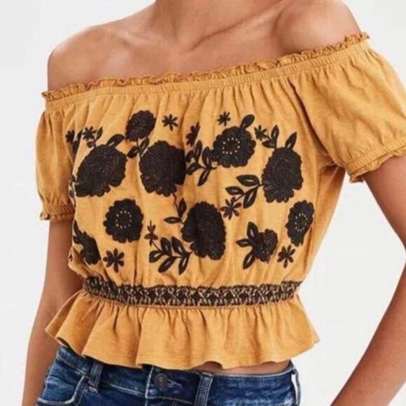 AMERICAN EAGLE Women’s Embroidered Floral Off The Shoulder Top Size Small - Picture 1 of 9